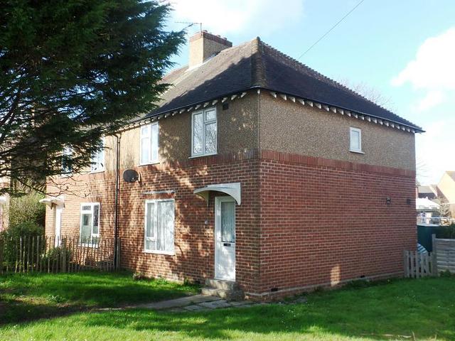  Image of 4 bedroom Detached house to rent in St. Pauls Road Chichester PO19 at Chichester, PO19 3DB