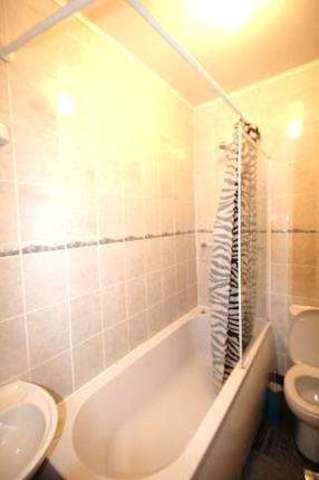  Image of 3 bedroom Maisonette to rent in St. Pauls Road London N1 at Islington London Islington, N1 2LL