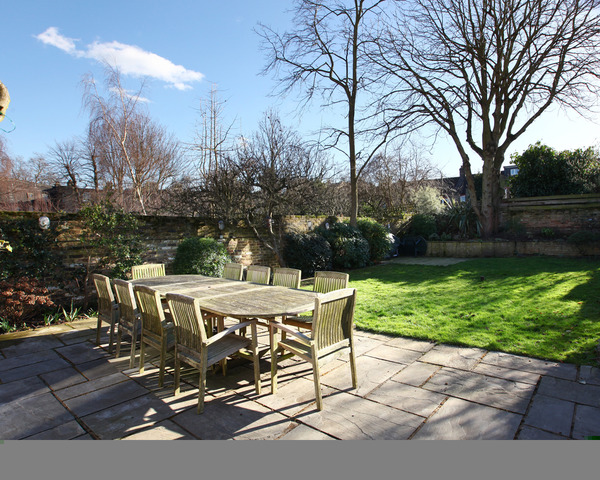  Image of 5 bedroom Detached house for sale in St. Saviour