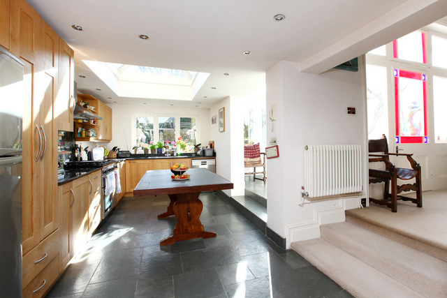  Image of 5 bedroom Detached house for sale in St. Saviour
