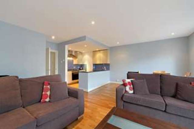  Image of 2 bedroom Flat to rent in St. Stephens Gardens London W2 at St Stephens Gardens  London, W2 5NA