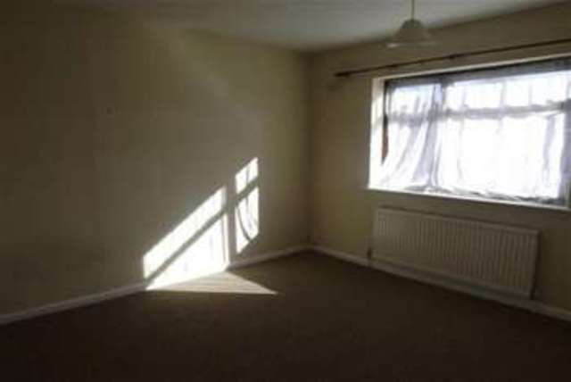  Image of 3 bedroom Detached house to rent in Andrea Close Peterborough PE2 at Peterborough, PE2 8JU