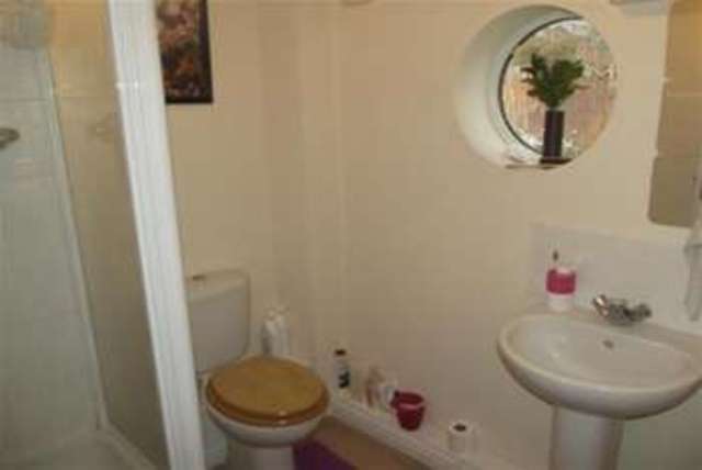  Image of 3 bedroom Detached house to rent in Stanhope Avenue Nottingham NG5 at Nottingham, NG5 1QX