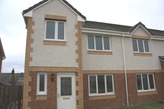  Image of 3 bedroom Terraced house to rent in Station Gate Darvel KA17 at Darvel East Ayrshire East Ayrshire, KA17 0AT
