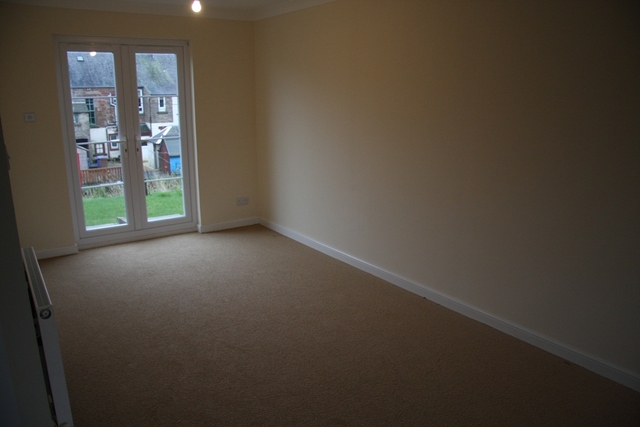  Image of 3 bedroom Terraced house to rent in Station Gate Darvel KA17 at Darvel East Ayrshire East Ayrshire, KA17 0AT