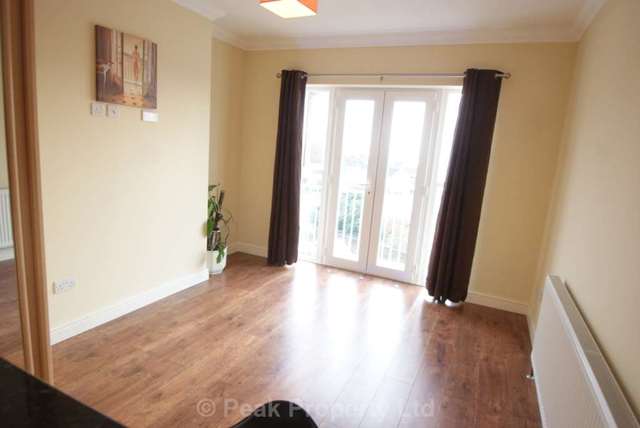  Image of 1 bedroom Studio flat to rent in Station Road Westcliff-on-Sea SS0 at Station Road  Westcliff On Sea, SS0 7SB