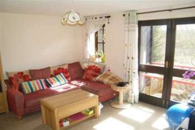  Image of 1 bedroom Flat to rent in Box Close Laindon Basildon SS15 at Basildon, SS15 4AG
