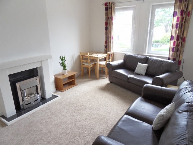  Image of 2 bedroom Flat to rent in Stenhouse Avenue Edinburgh EH11 at Stenhouse Edinburgh Edinburgh, EH11 3HZ