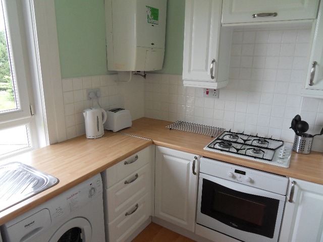  Image of 2 bedroom Flat to rent in Stenhouse Avenue Edinburgh EH11 at Stenhouse Edinburgh Edinburgh, EH11 3HZ