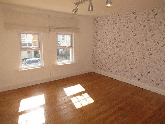  Image of Property to rent in Stewart Road Bournemouth BH8 at Stewart Road  Bournemouth, BH8 8NX