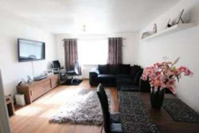  Image of 2 bedroom Flat for sale in Stirling Way Renfrew PA4 at Renfrew Renfrewshire Renfrew, PA4 0NZ