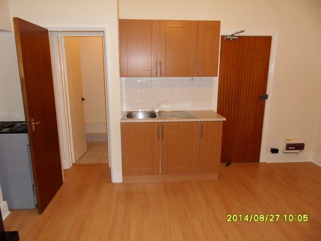  Image of 1 bedroom Flat to rent in Christ Church Road Doncaster DN1 at Doncaster  Doncaster, DN1 2QF