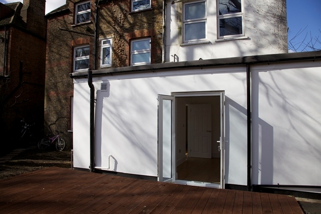  Image of 2 bedroom Ground Flat for sale in Aldrington Road London SW16 at Aldrington Road  Streatham, SW16 1TH