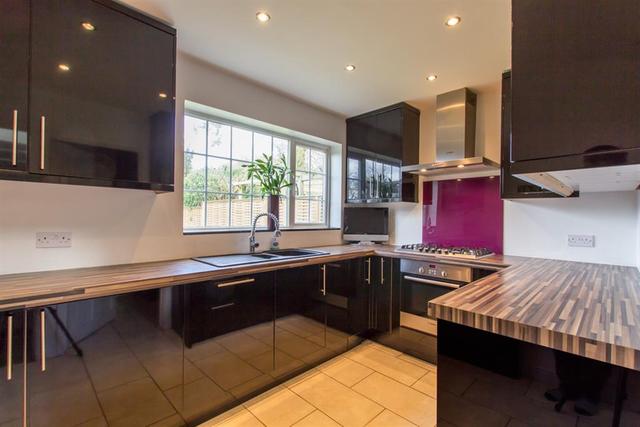  Image of 4 bedroom Detached house for sale in Suffolk Close London Colney St. Albans AL2 at Suffolk Close London Colney St. Albans, AL2 1DZ