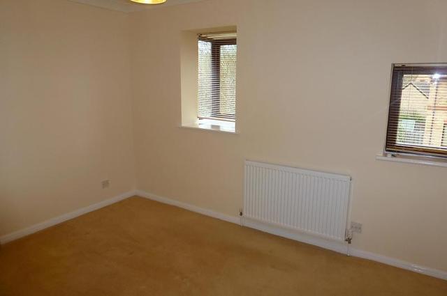  Image of 1 bedroom End of Terrace to rent in Suffolk Drive Burpham Guildford GU4 at Guildford, GU4 7FD