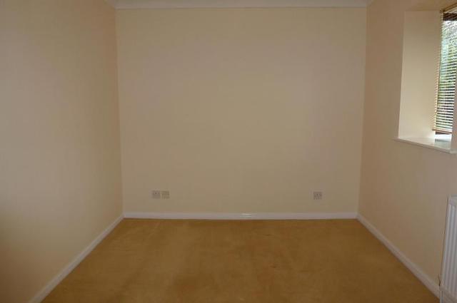  Image of 1 bedroom End of Terrace to rent in Suffolk Drive Burpham Guildford GU4 at Guildford, GU4 7FD