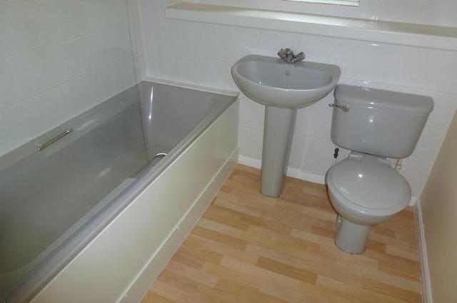  Image of 1 bedroom End of Terrace to rent in Suffolk Drive Burpham Guildford GU4 at Guildford, GU4 7FD