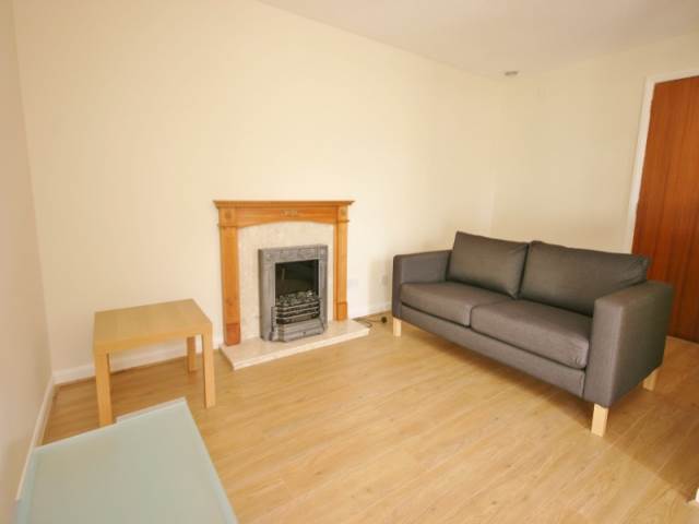  Image of 1 bedroom Flat to rent in Summerside Place Edinburgh EH6 at Trinity Edinburgh Edinburgh, EH6 4NY