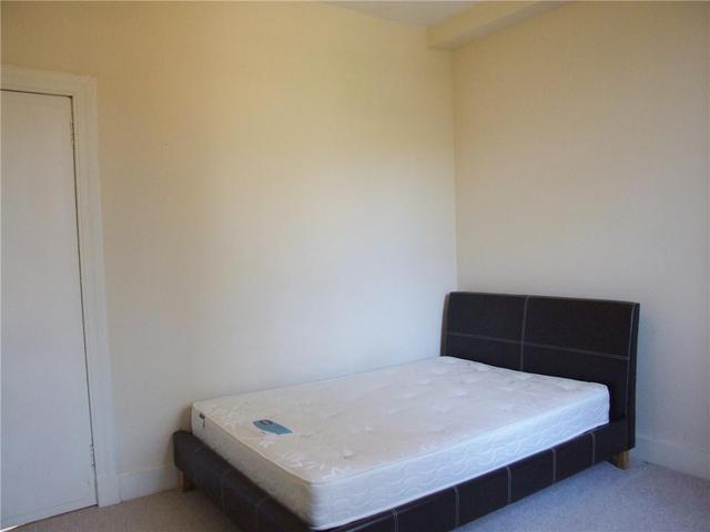  Image of 2 bedroom Flat to rent in Sunnybank Place Aberdeen AB24 at City Centre Aberdeen Aberdeen, AB24 3LA