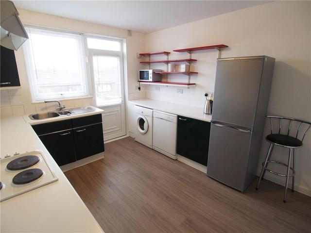  Image of 4 bedroom Terraced house to rent in Sunnyside Road Aberdeen AB24 at City Centre Aberdeen Aberdeen, AB24 3LR