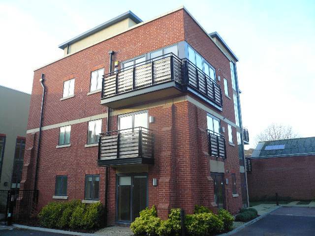  Image of 2 bedroom Flat to rent in Surman Street Worcester WR1 at Worcester  Worcester, WR1 1HL
