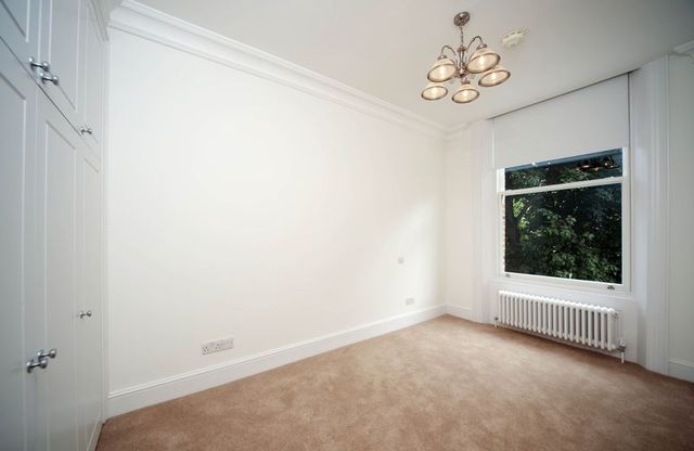  Image of 3 bedroom Flat to rent in Sutherland Avenue London W9 at Sutherland Avenue Maida Vale Maida Vale, W9 2QJ