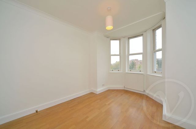  Image of 3 bedroom Flat to rent in Sutherland Avenue London W9 at Sutherland Avenue Maida Vale Maida Vale, W9 1HP