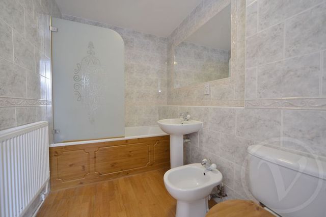  Image of 3 bedroom Flat to rent in Sutherland Avenue London W9 at Sutherland Avenue Maida Vale Maida Vale, W9 1HP