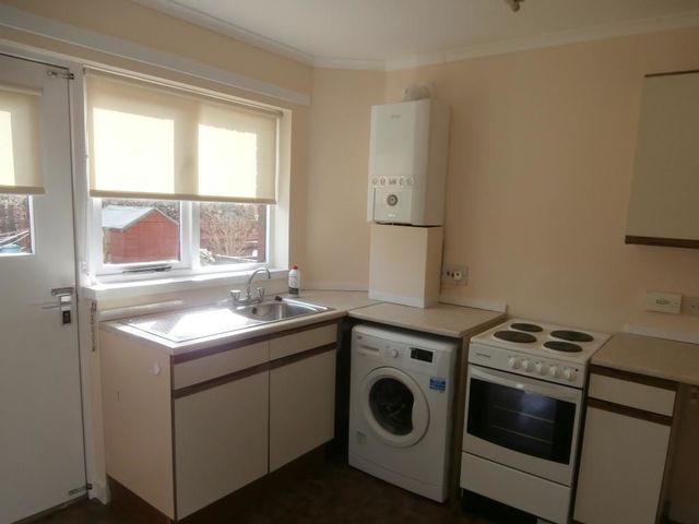  Image of 2 bedroom Flat to rent in Swaledale East Kilbride Glasgow G74 at East Kilbride South Lanarkshire South Lanarkshire, G74 4QP