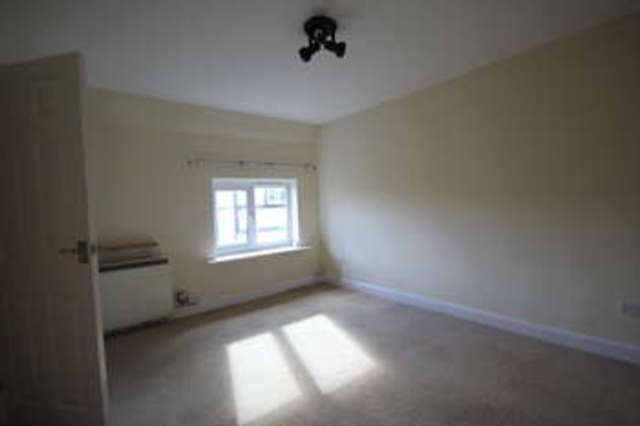  Image of 1 bedroom Flat to rent in Tavern Yard Meldreth Royston SG8 at Meldreth Royston Hertfordshire, SG8 6JY