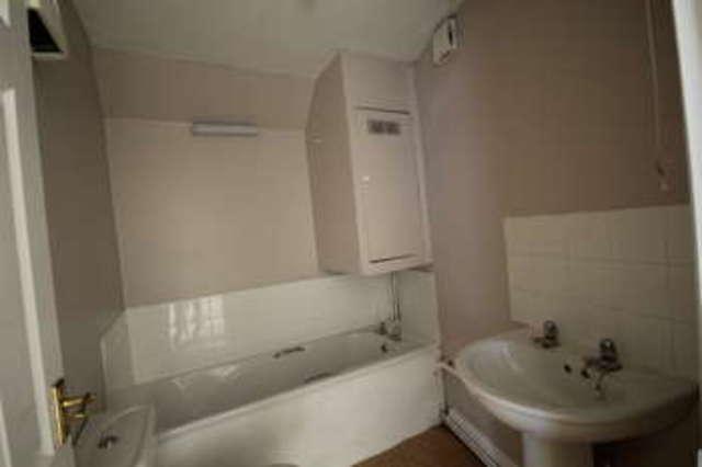  Image of 1 bedroom Flat to rent in Tavern Yard Meldreth Royston SG8 at Meldreth Royston Hertfordshire, SG8 6JY