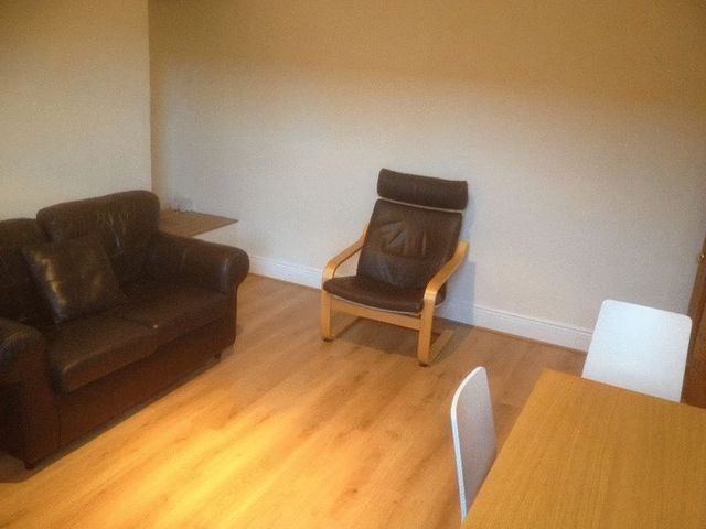  Image of 3 bedroom Flat to rent in Tavistock Road Jesmond Newcastle upon Tyne NE2 at Tavistock Road Array Jesmond, NE2 3JA