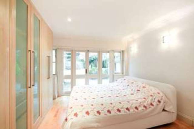  Image of 3 bedroom Flat for sale in Teignmouth Road London NW2 at Mapesbury Cons Area London Fortune Green, NW2 4DX