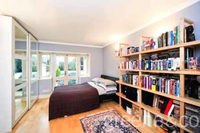  Image of 3 bedroom Flat for sale in Teignmouth Road London NW2 at Mapesbury Cons Area London Fortune Green, NW2 4DX