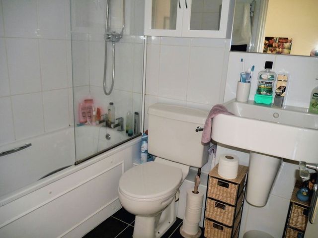  Image of 2 bedroom Detached house for sale in Leafield Road Cowley Oxford OX4 at Leafield Road  Oxford, OX4 2PQ