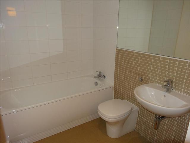  Image of 2 bedroom Penthouse to rent in Templeton Court Glasgow G40 at Glasgow Green Glasgow Glasgow, G40 1EF