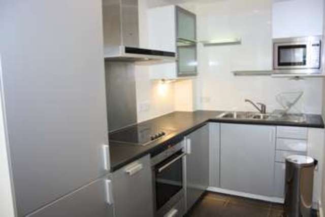  Image of 2 bedroom Flat to rent in East Lane London SE16 at Meridian Court  Tower Bridge, SE16 4UF