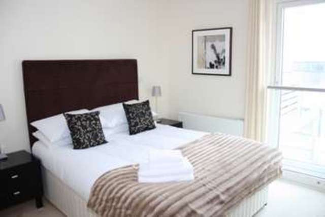  Image of 2 bedroom Flat to rent in East Lane London SE16 at Meridian Court  Tower Bridge, SE16 4UF
