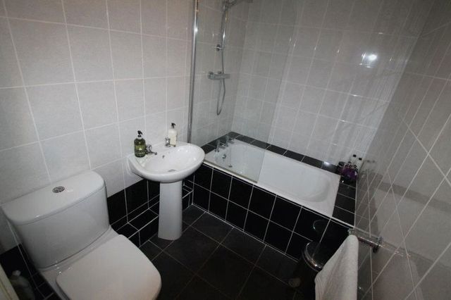  Image of 4 bedroom Terraced house for sale in Tern Path Glenrothes KY7 at Tern Path  Glenrothes, KY7 6TN