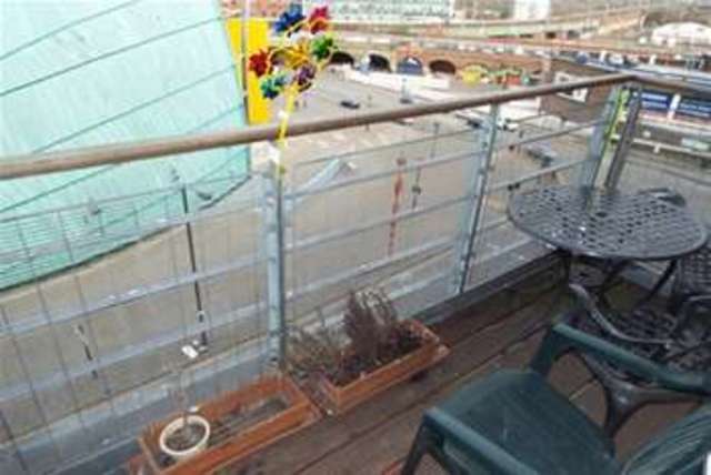  Image of 2 bedroom Flat to rent in St. James Gate Newcastle upon Tyne NE1 at Newcastle upon Tyne, NE1 4BA