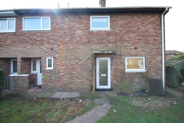  Image of 3 bedroom Semi-Detached house to rent in The Close Kirkham Preston PR4 at The Close Kirkham Preston, PR4 2UL