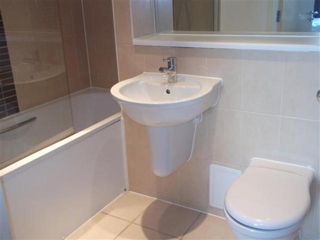  Image of 2 bedroom Apartment to rent in Evelyn Street London SE8 at Deptford, SE8 5BU
