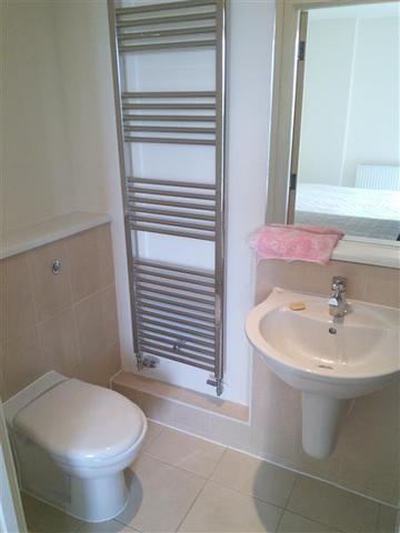  Image of 2 bedroom Apartment to rent in Evelyn Street London SE8 at Deptford, SE8 5BU