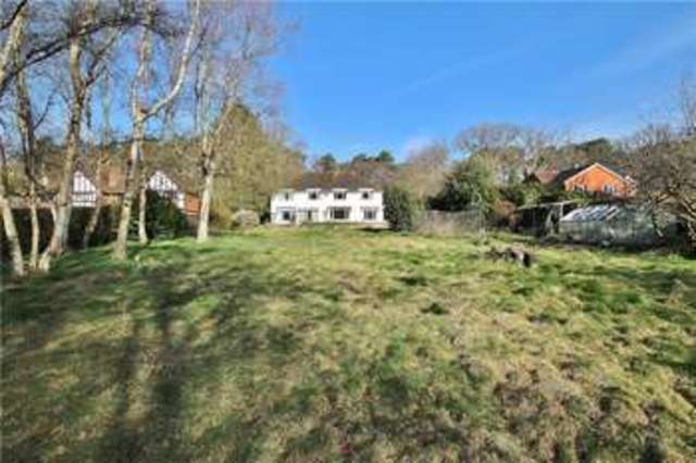  Image of 5 bedroom Detached house for sale in The Fairway Worplesdon Guildford GU3 at Worplesdon Surrey Worplesdon, GU3 3QE