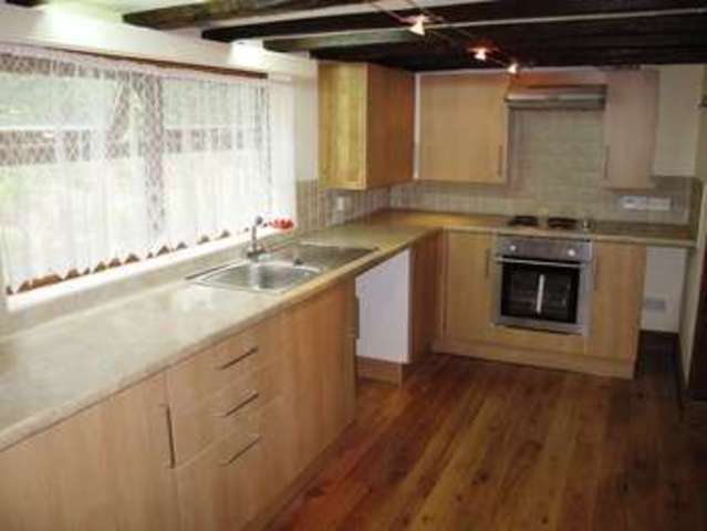  Image of 4 bedroom Cottage to rent in The Green Freethorpe Norwich NR13 at Freethorpe Norwich Norfolk, NR13 3NY