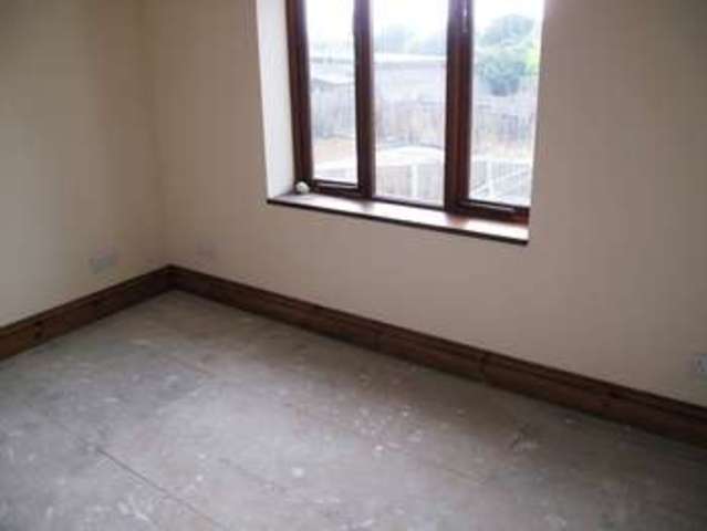  Image of 4 bedroom Cottage to rent in The Green Freethorpe Norwich NR13 at Freethorpe Norwich Norfolk, NR13 3NY