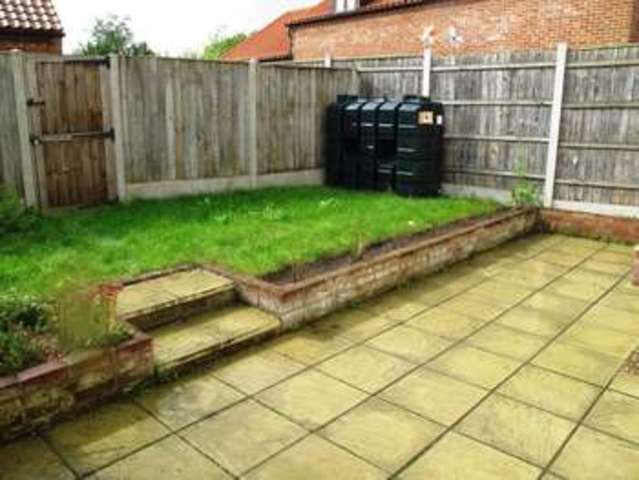  Image of 4 bedroom Cottage to rent in The Green Freethorpe Norwich NR13 at Freethorpe Norwich Norfolk, NR13 3NY