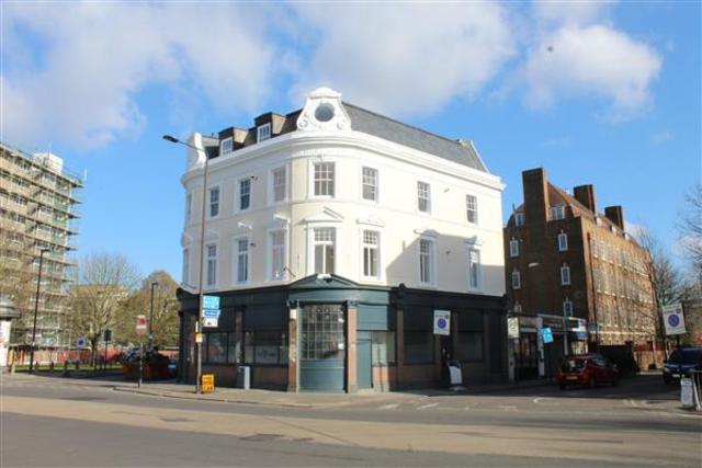  Image of 1 bedroom Apartment to rent in New King Street London SE8 at Deptford, SE8 3HS