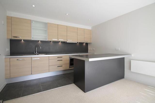  Image of 2 bedroom Apartment to rent in The Heart Walton-on-Thames KT12 at Walton-On-Thames, KT12 1GE