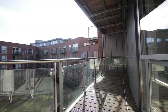  Image of 2 bedroom Apartment to rent in The Heart Walton-on-Thames KT12 at Walton-On-Thames, KT12 1GE